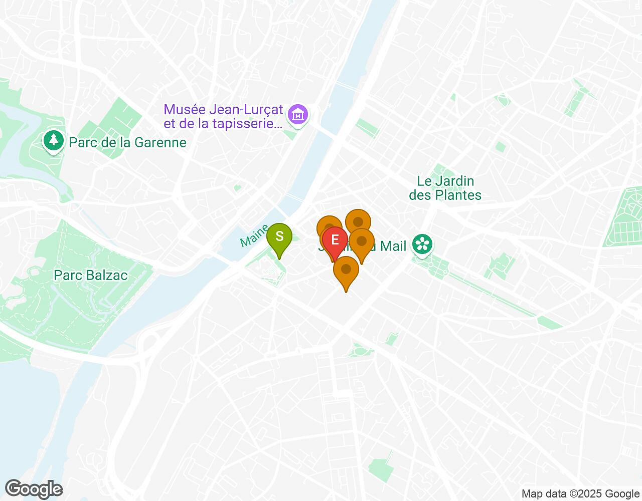 Interactive map for The Walter Case ANGERS showing start point, end point and points of interest